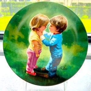 “Sharing Secrets” Decorative plate from the Childhood Friendship collection